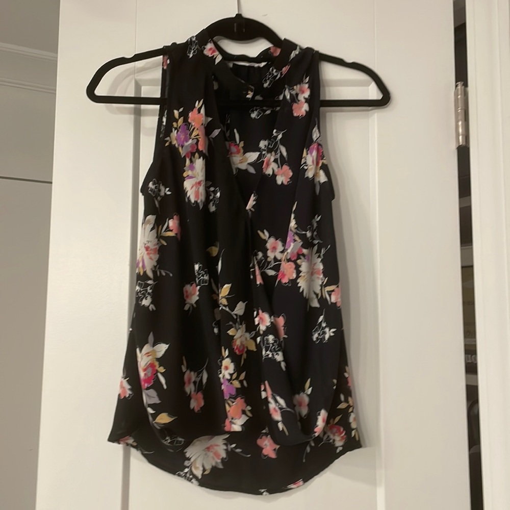 Black floral tank top - size xs